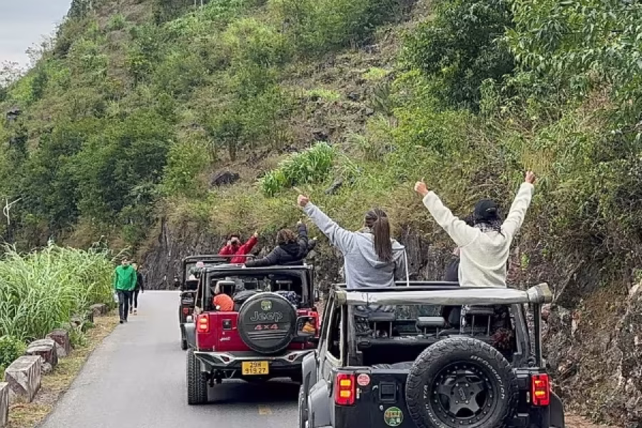3 Days 2 Nights Ha Giang Loop Jeep Tours (1)
