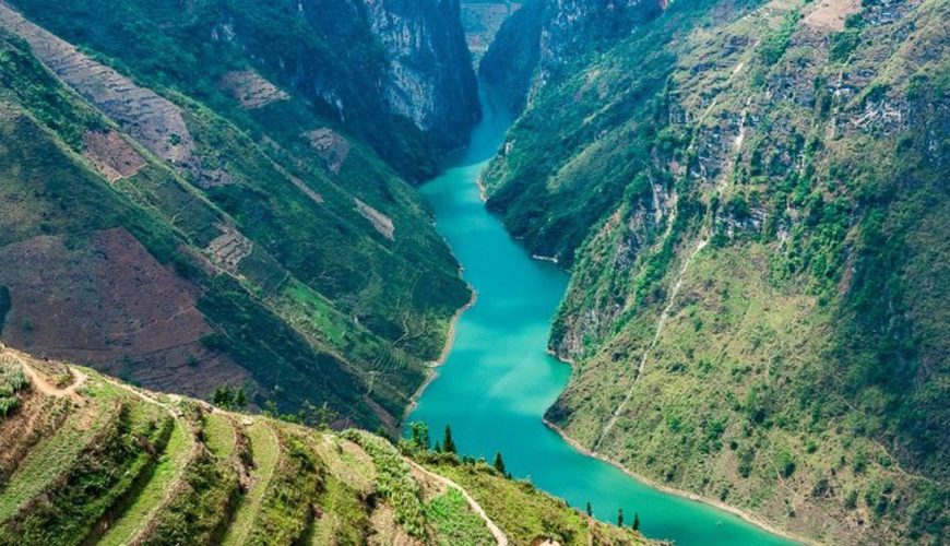 Best Time to Visit Ha Giang: Weather & Events by Month