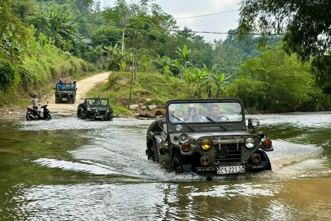 Private Ha Giang Loop Jeep Tour; 1 Journey, 1000 Stories