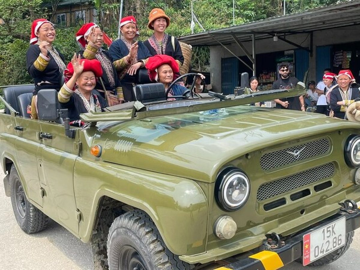 5 Reasons to Choose a Ha Giang Loop Jeep Tour